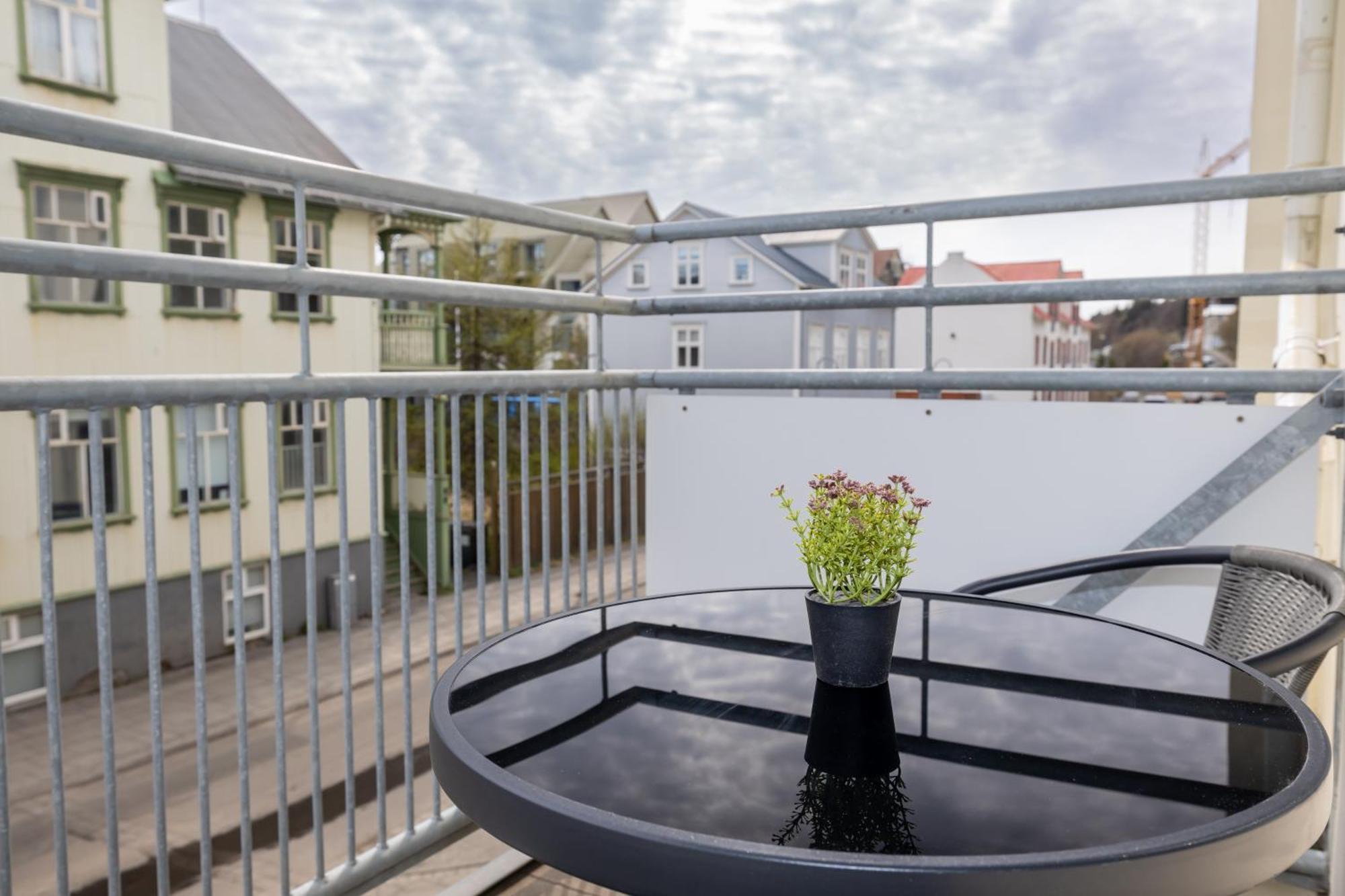 Charming Deluxe Apartment Akureyri Zimmer foto